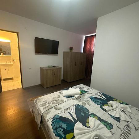 Casa Clau Hotell Orşova Exteriör bild