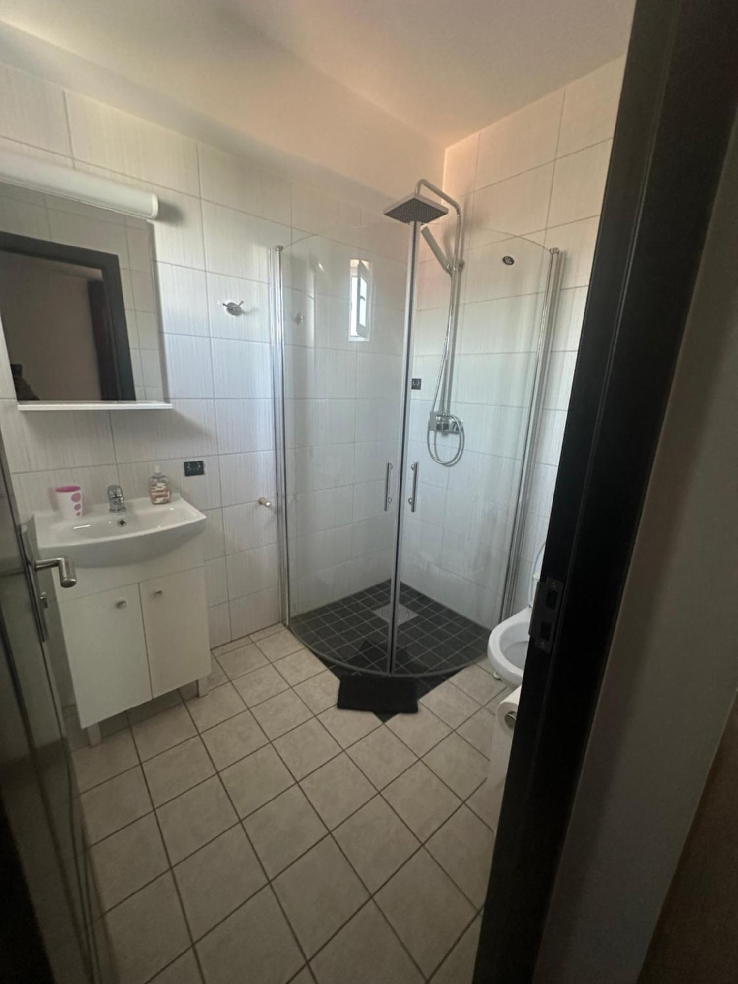 Casa Clau Hotell Orşova Exteriör bild