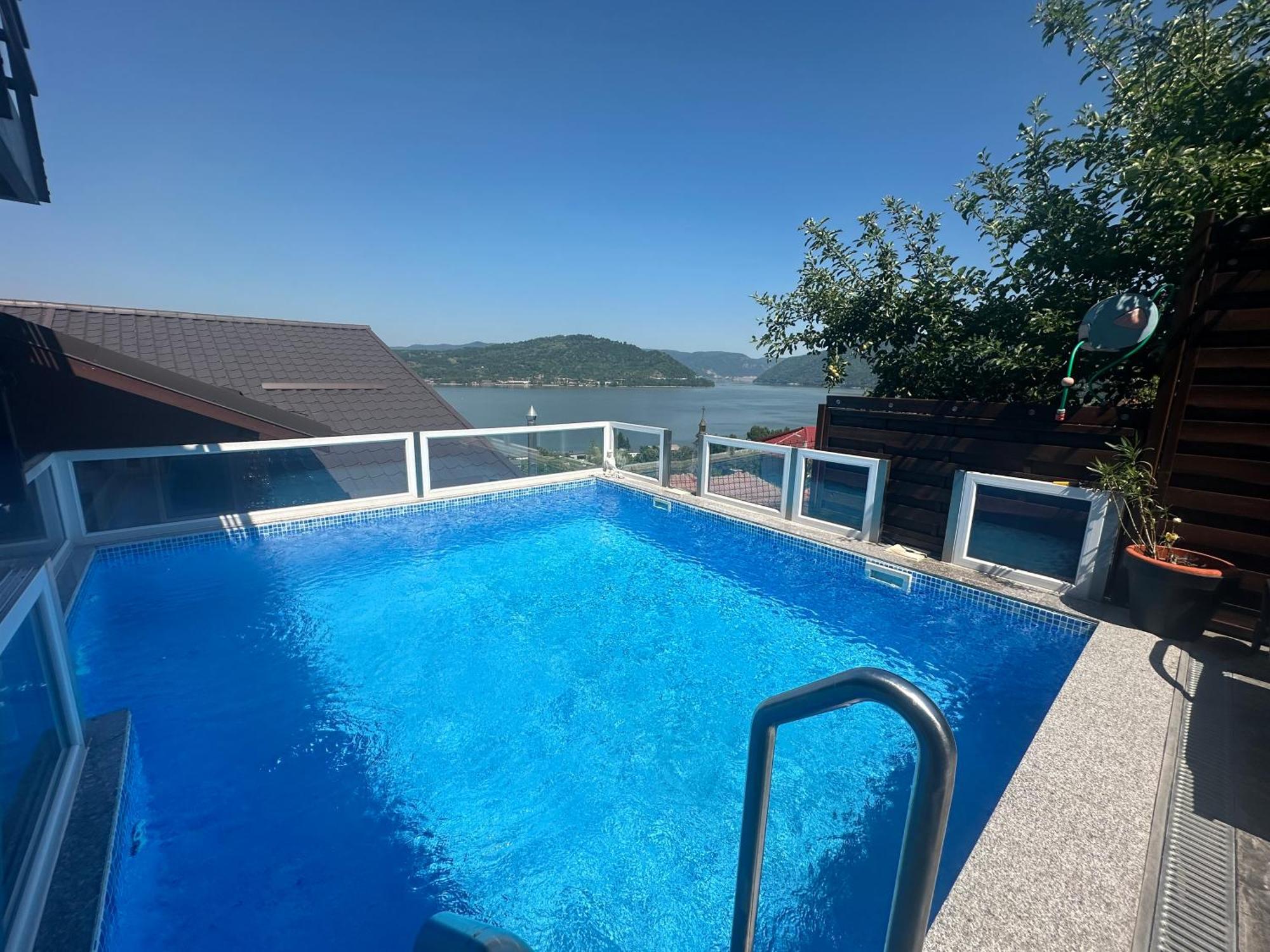 Casa Clau Hotell Orşova Exteriör bild