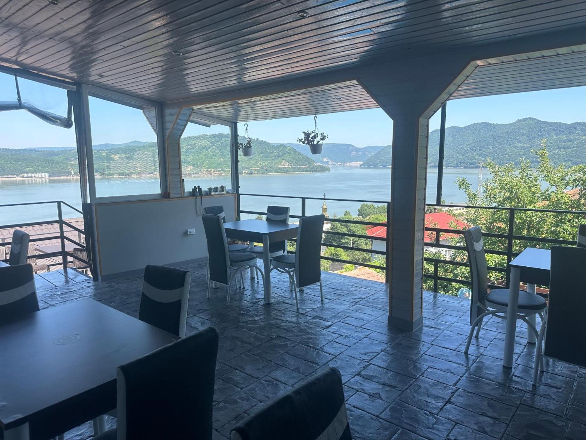 Casa Clau Hotell Orşova Exteriör bild